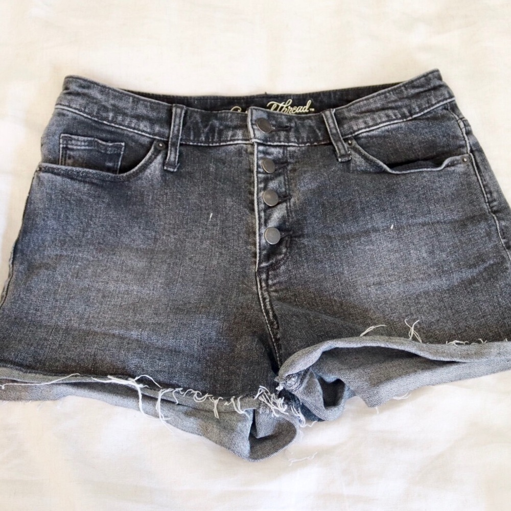 Stretch high waisted button-up shorts